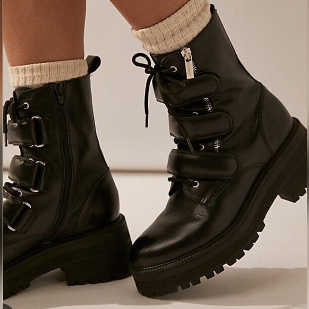 NWOB Free People Emmett Strap Lace-Up Boot Size 39